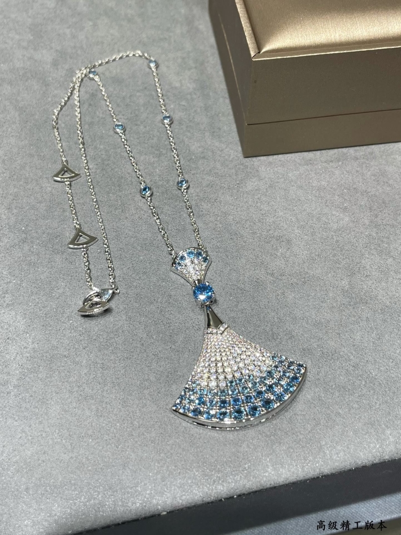 Bv1g*ai necklaces